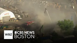 Fire breaks out at Everett scrapyard