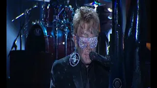 LADY GAGA MEDLEY FT E. JOHN GRAMMYS 2010