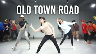 OLD TOWN ROAD | Lil Nas X ft Billy Ray Cyrus | Choreography Hitesh