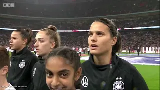 Lena Oberdorf vs England (09/11/2019)