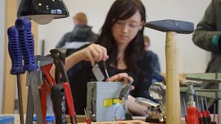 Reparieren lernen in der Schule | Werkstatt Zukunft