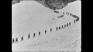 1253 - opérateur inconnu - En file indienne dans la montagne, I  Montée  ( 1899 )