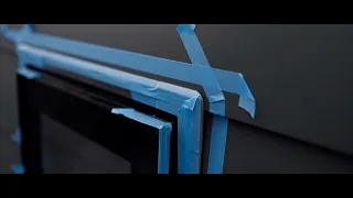 コーキング職人の「マスキングテープの貼り方」鉄板・ガルバリウム鋼板のサッシまわり