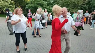 23.07.23г..."ОДИНАКОВО нам ЛЮБИТСЯ"...в Гомельском парке...