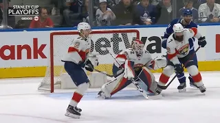Бобровский выиграл 5 матч подряд в плей-офф НХЛ.