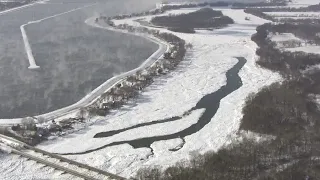 7-mile ice jam on Kankakee River threatens flooding