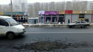 Донецк 19.01.2015  Текстильщик, ул. Петровского, магазины после минометного обстрела.