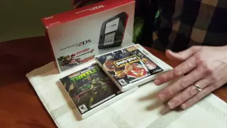 Nintendo 2DS Mario Kart 7 Bundle Unboxing & Overview