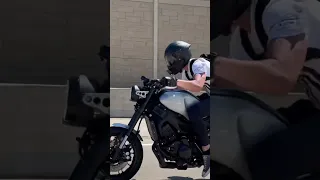 Yamaha XSR900 LOUD exhaust flyby on the highway… TOCE slash cut exhaust stock headers