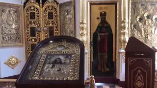 Церковь Живоначальной Троицы на Воробьевых горах.
