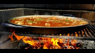 Authentic Valencian Paella with Firewood and Trick to put the exact water