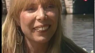 Joni Mitchell on Dutch National TV 1988