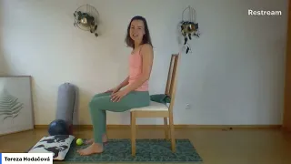 Jak sedět s aktivním středem těla - Cviky (nejen) na pánevní dno v sedě