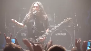Fan Spits on Tom Araya of Slayer and Gets Kicked Out @ San Diego Comic-Con Show