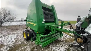 В продаже пресс подборщик рулонный John Deere 854. Отличное состояние!