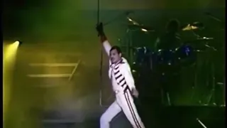 Queen - Live In Budapest (Footage Afternate)