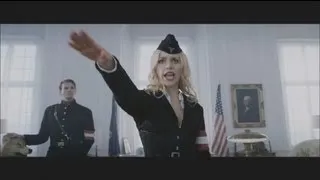 Iron Sky: Uzaylı ve nazi