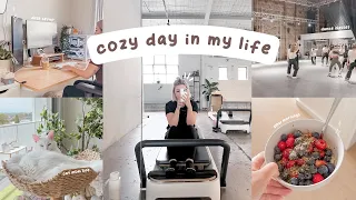 cozy day in the life ☕ | slow morning w/ coffee, unboxing cat goodies, pilates & dance classes