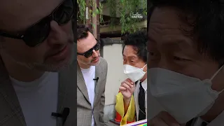 Fabrizio à la recherche d'un pain saucisse au Japon #shorts