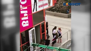 Разборки выпускниц после последнего звонка в Волгограде попали на видео