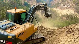 Excavator Operator at Work in Dangerous Terrain on Steep Hillside | The Quirky Network | Hyundai