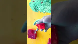 Dyed gym chalk crush