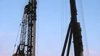 Two D100 diesel hammers in action