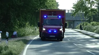 [Baum auf Zug & Oberleitung - 400 Passagiere evakuiert] Alarmfahrten nach Padenstedt