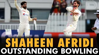 Outstanding Bowling By Shaheen Afridi | Pakistan vs Australia | PCB | MM2T