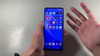 Огляд Realme 9 (українською)