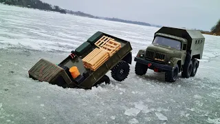 Грузовик ПРОВАЛИЛСЯ ПОД ЛЁД ... ЗИЛ 131 6х6 вытаскивает ГАЗ Садко ... RC OFFroad 6x6