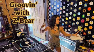 Groovin' with Z-Bear: R U DOWN?