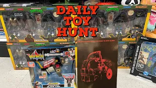 I cant Believe i found this Rare Neca Toys Haul-A-thon figure (daily toy hunt)