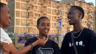 HERI NI NYO**GE,!!..hatuwezi kulana!!😭😱boy child is suffering(besties)😂😂😭 #streetinterview