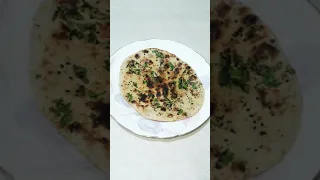 Instant naan without tandoor/बिना तंदूर गेंहू के आटे का नान #shorts #naanshorts #youtubeshorts #naan