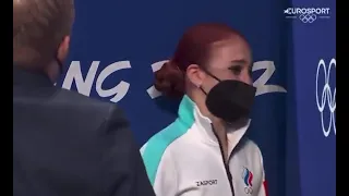 Alexandra Trusova starts crying after not winning gold medal at the 2022 Olympics in Beijing