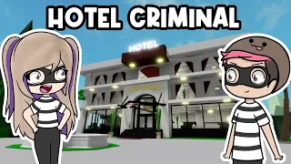 Creamos un Hotel Solo Para CRIMINALES en Brookhaven Roblox!! LYNA Y CHOCOBLOX