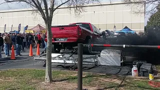 cummins dyno pull at smoky mountain truck fest. Please like and subscribe for more videos.