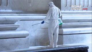 St. Peter's Basilica undergoes deep cleaning to prepare for opening