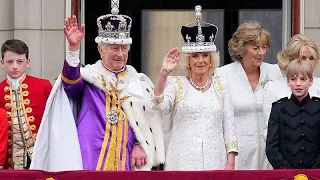 Consécration pour Charles III, couronné en grande pompe à Londres