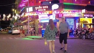 Street Scene Night Tour In Phnom Penh Cambodia June 2023