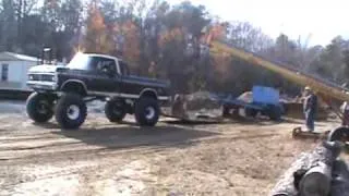 FORD 2.5 Ton truck pulling down hill