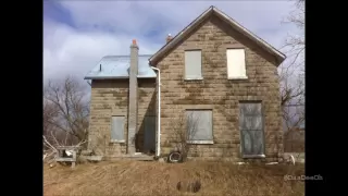 Very Creepy Abandoned House Explore Fail - Bobcaygeon, Ontario