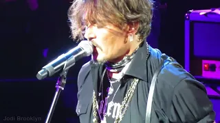 HOLLYWOOD VAMPIRES - HEROES ON TOUR