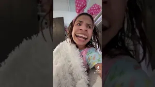 Historia de Besos de la mama de Sisi y Fefi💋🤭