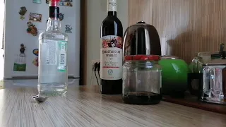 Рецепт домашнего вермута из красного вина и самогона. Очень просто и необычайно вкусно.