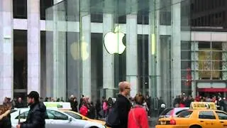 Магазин техники Аппл в Нью-Йорке.APPLE store.Manhattan.NYC