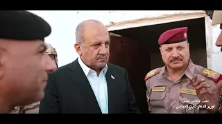 وزير الدفاع السيد ثابت محمد العباسي يتفقد القطعات العسكرية