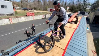 Crazy Rooftop BMX Obstacle Course!