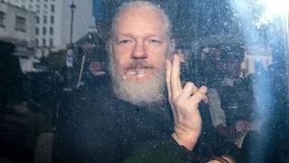 WikiLeaks founder Julian Assange faces conspiracy charges in United Stated after arrest in London